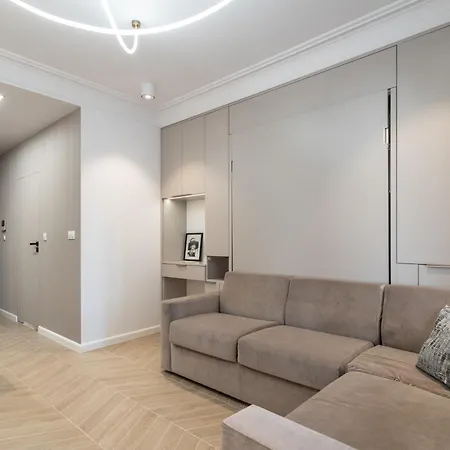 Global Park Glamour Apartment *