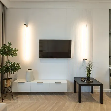 Global Park Glamour By Bookinghost * Katovice